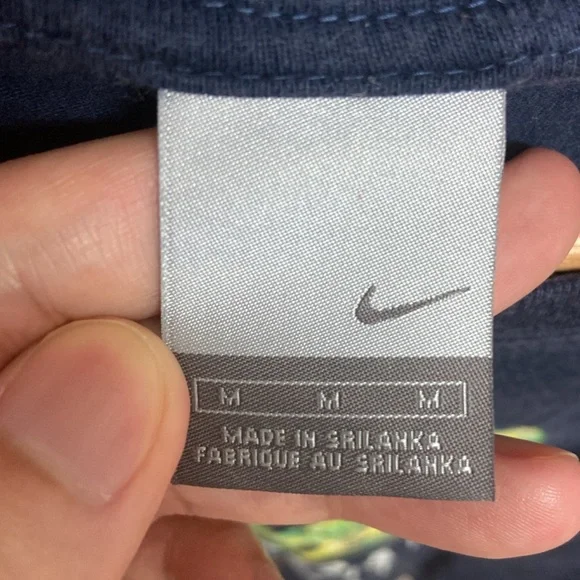 Vintage Nike Navy Australia Football T-Shirt - Picture 3 of 6